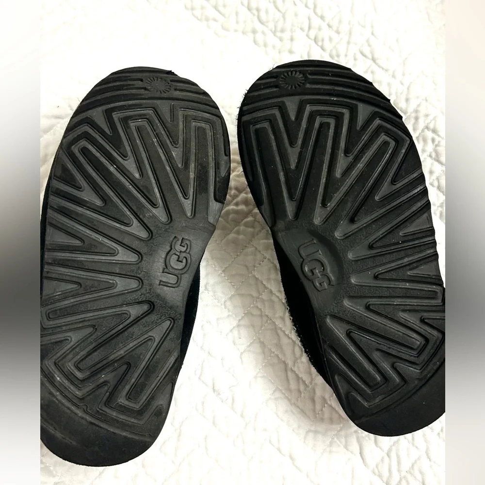 Authentic Kids’ Tasman UGG Black Suede Slip-Ons with Embroidered Trim - Picture 5 of 10